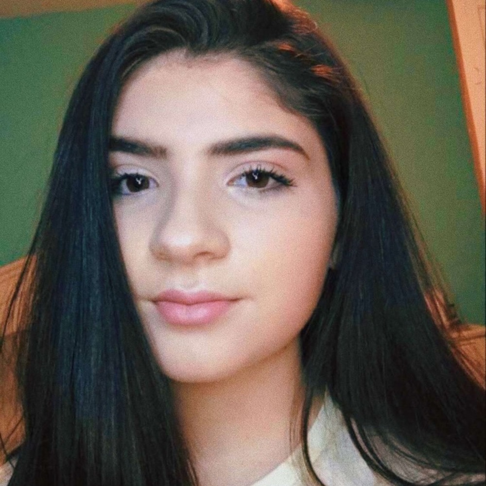 Meet your Posher, Carissa